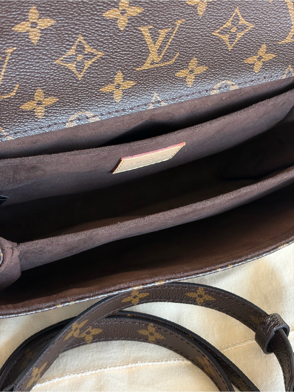 M44875
Pochette Métis - Picture 12 of 16
